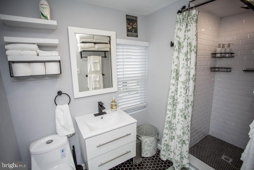 1128 O'neil Street photo 23