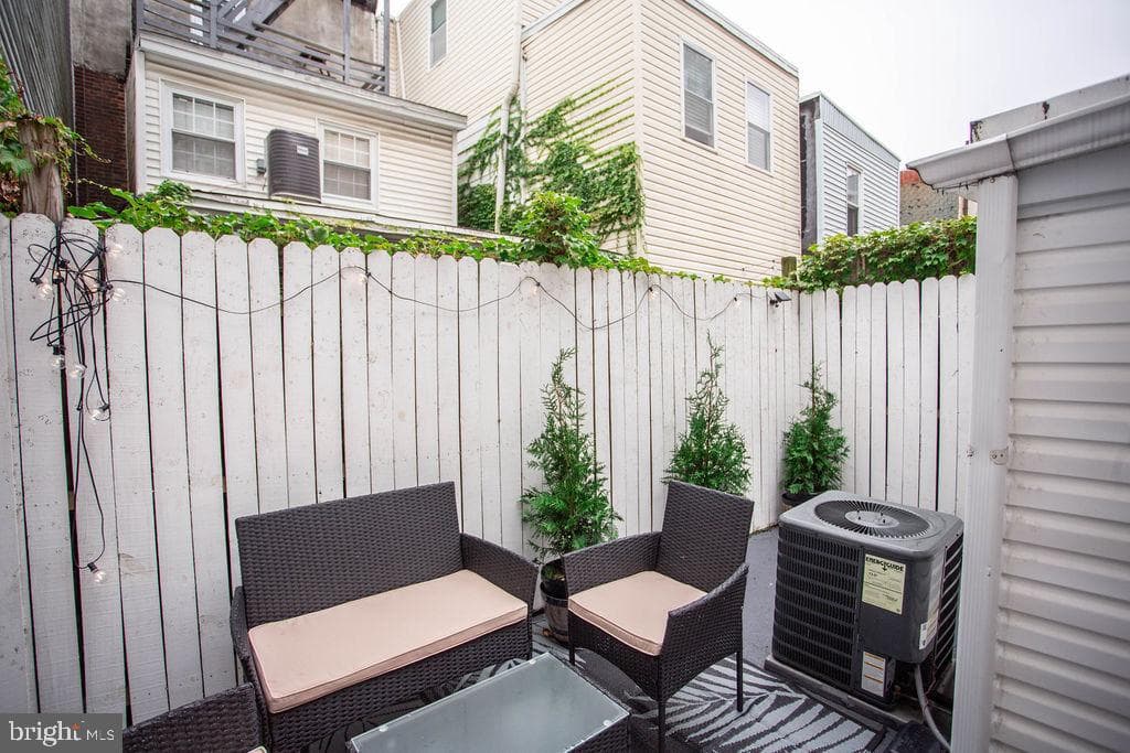 1128 O'neil Street photo 31