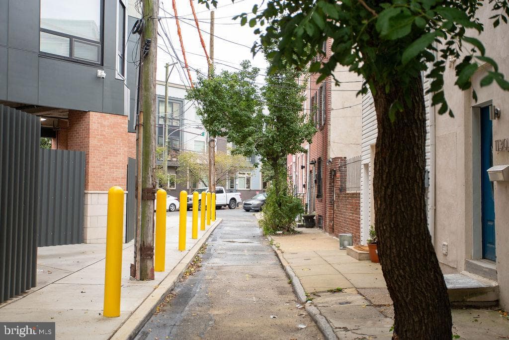 1128 O'neil Street photo 33