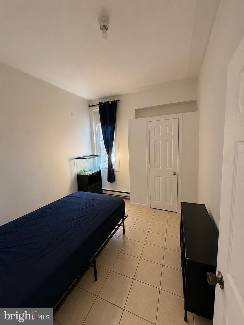 3910 N Marshall Street photo 4
