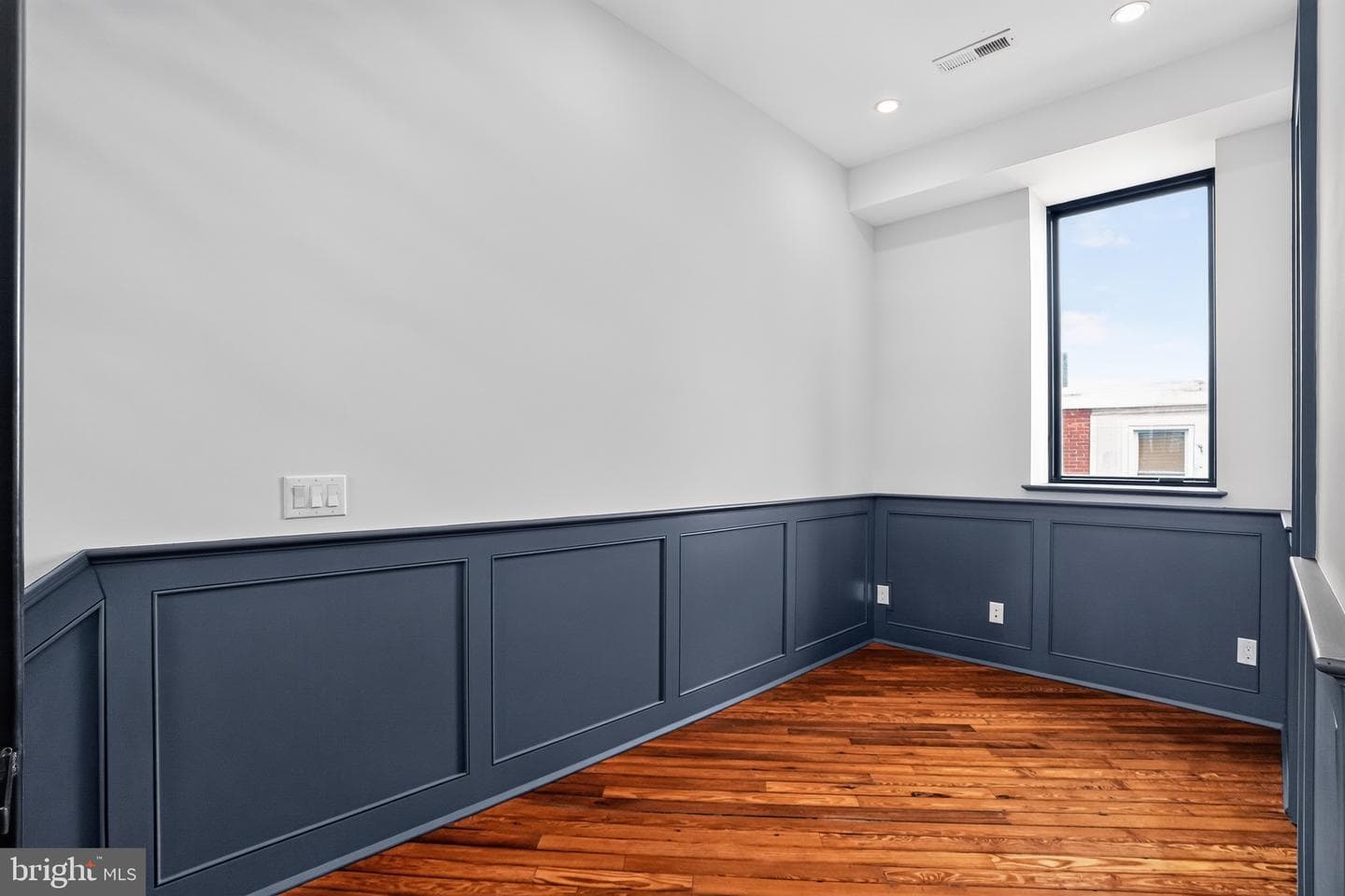 2619-21 Emerald Street photo 24