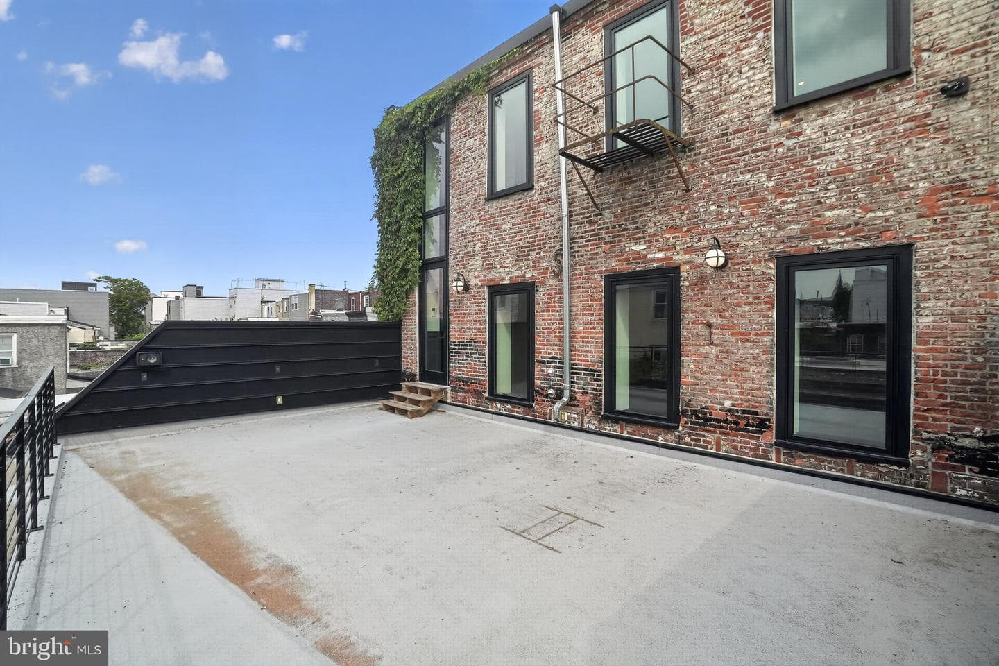 2619-21 Emerald Street photo 29