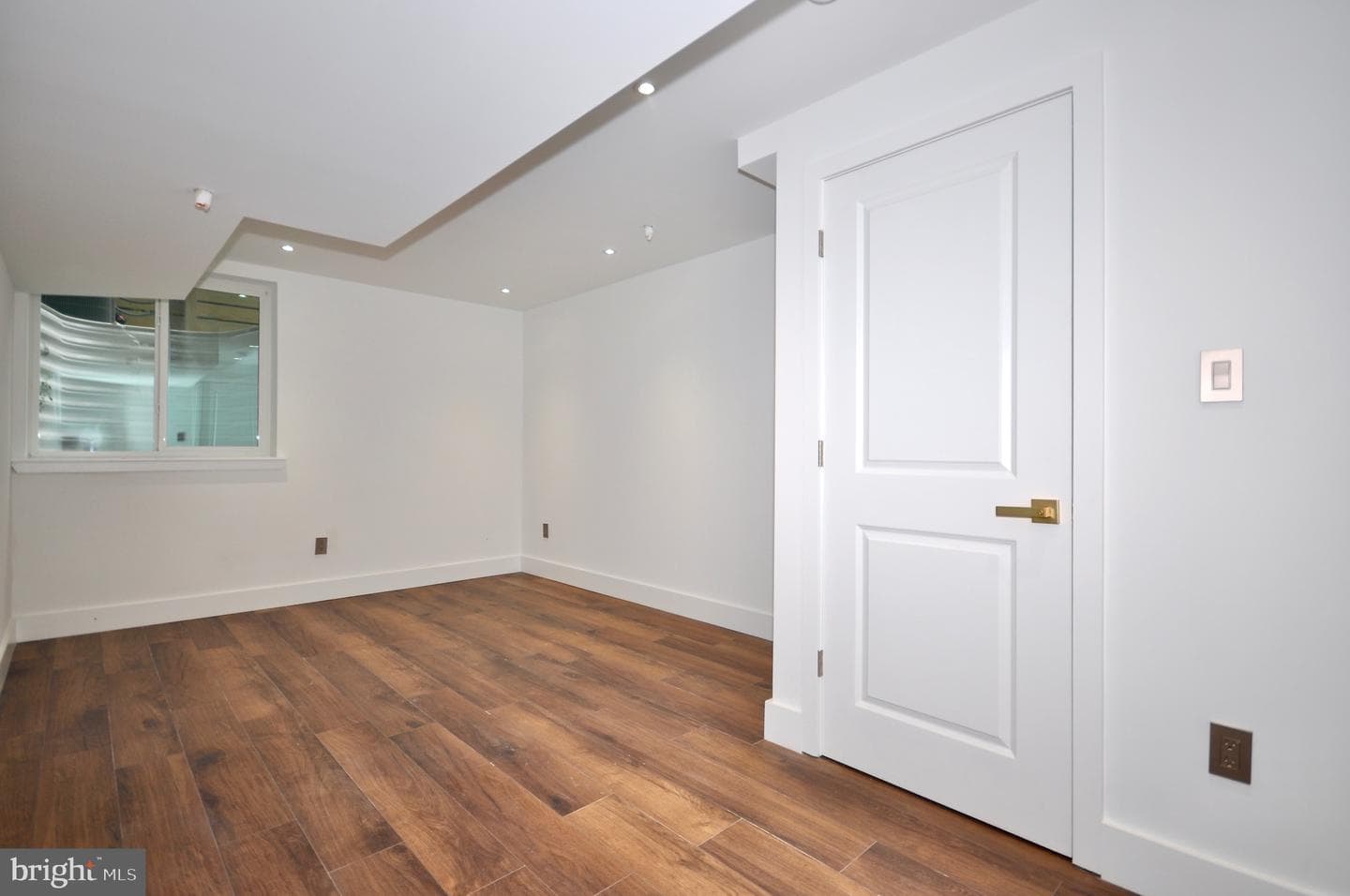 2043 N Orkney St photo 28