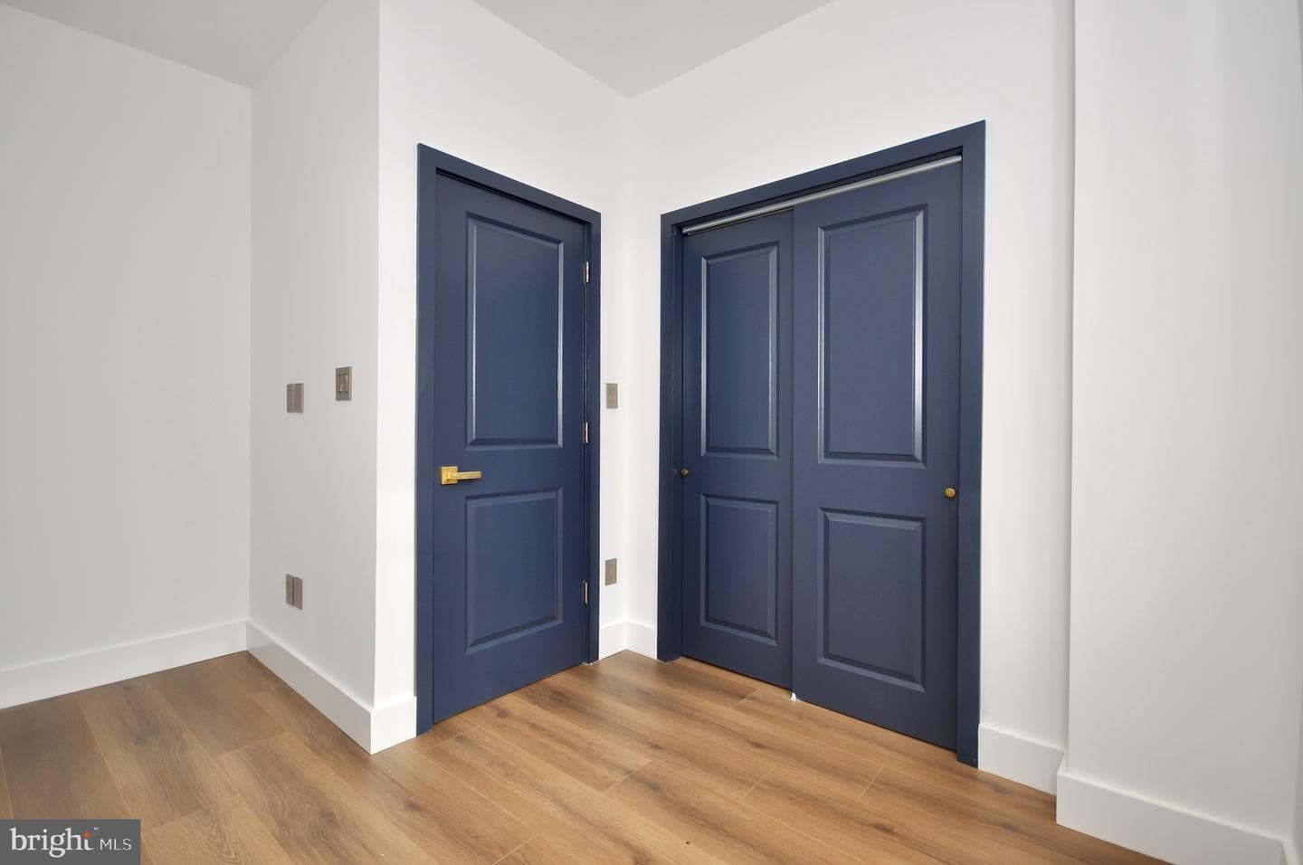 2043 N Orkney St photo 57