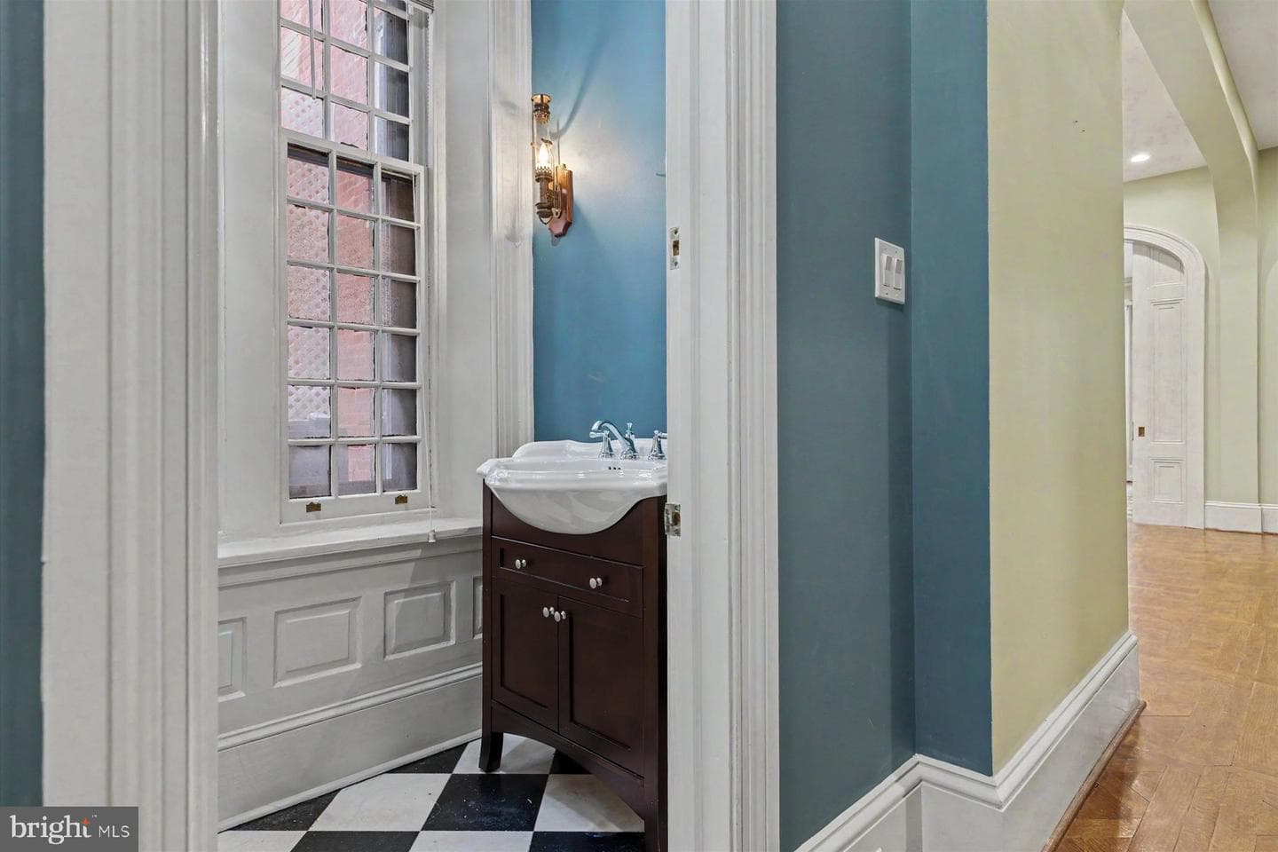 1806 Delancey Place photo 32