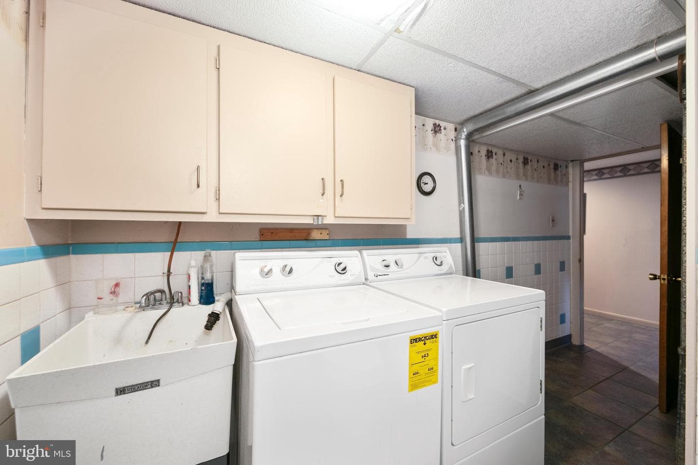 7703 Lister Street photo 28