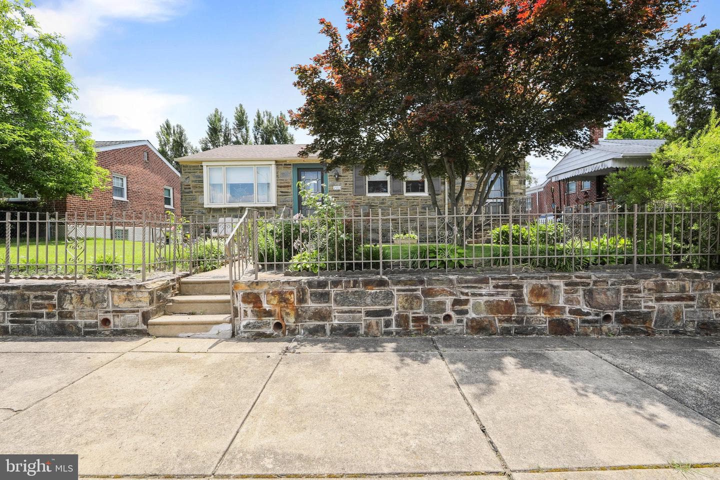 7703 Lister Street photo 37
