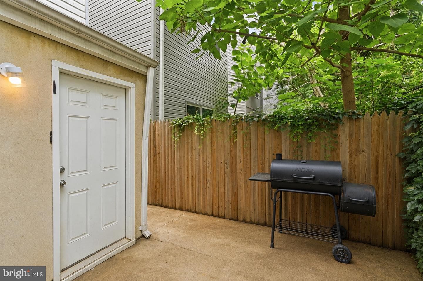 623 Mckean Street photo 27