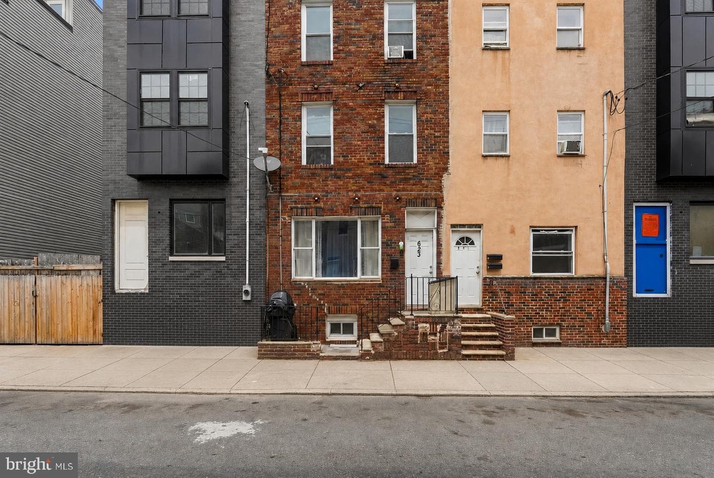 623 Mckean Street photo 4