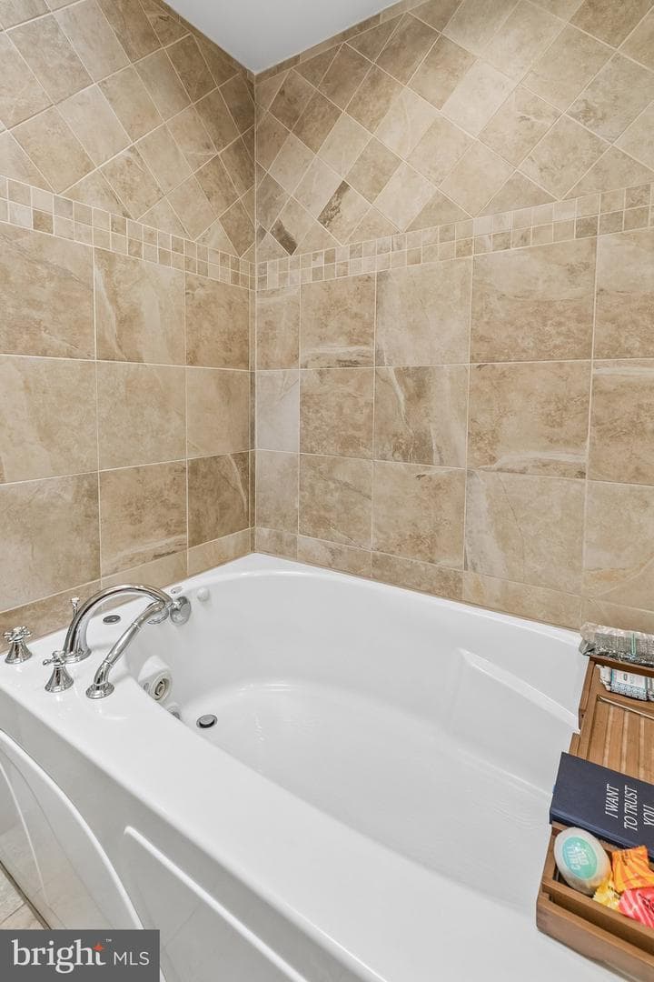 6126 Mulberry Street photo 33