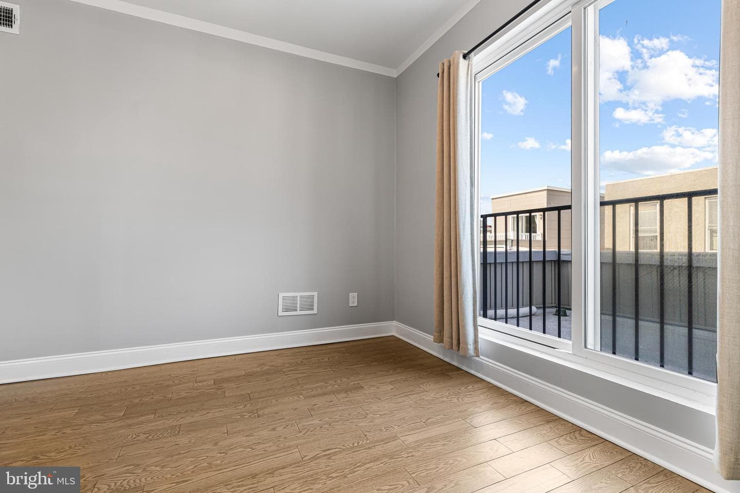 1141 S Dorrance Street photo 34