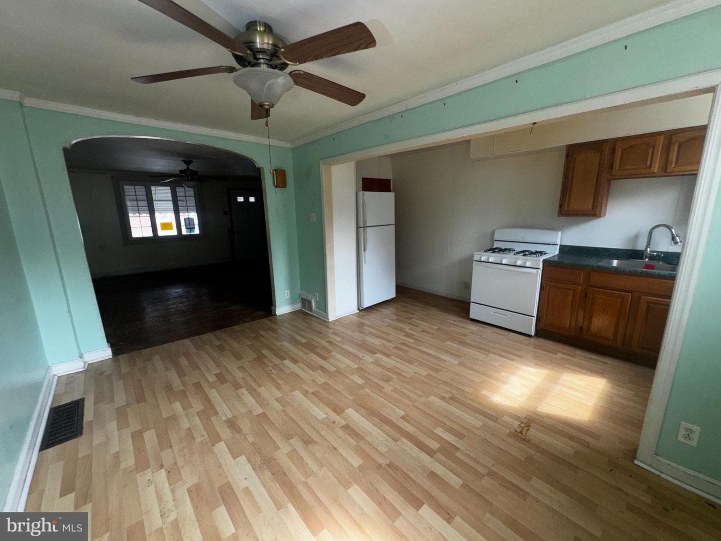5105 Leiper Street photo 10