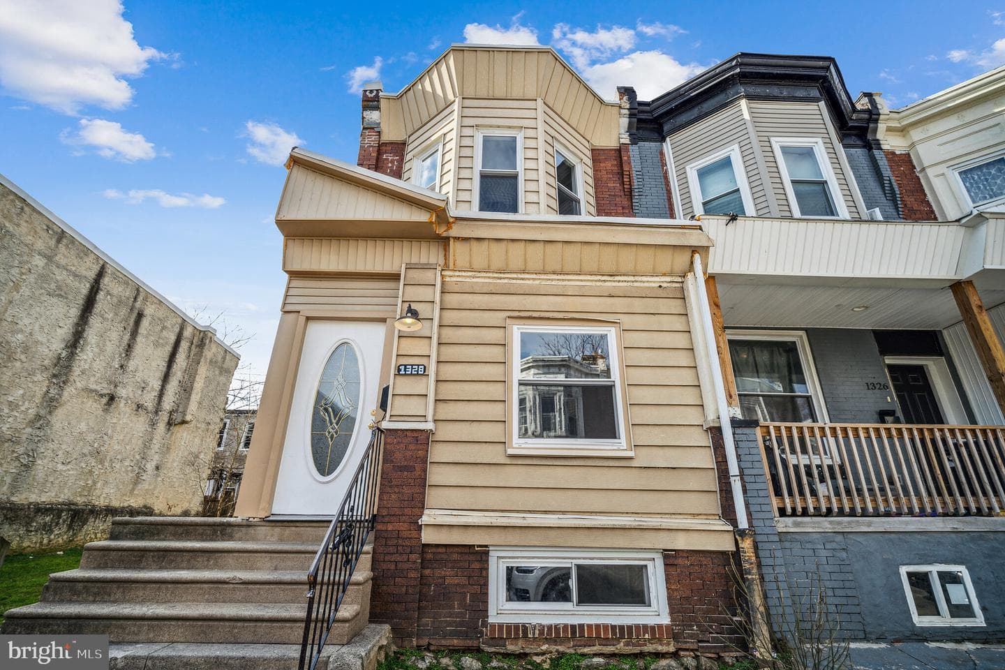1328 S Wilton Street photo 3
