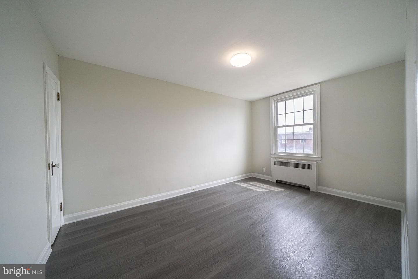 2910 Knorr Street photo 21