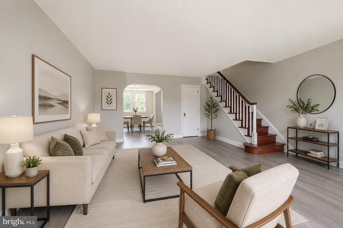 2910 Knorr Street photo 3