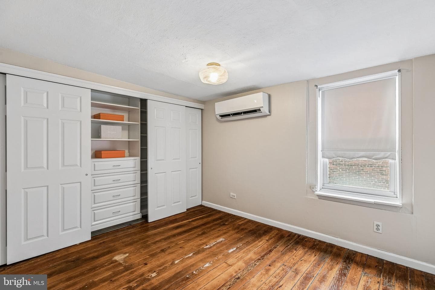 788 N Croskey Street photo 48
