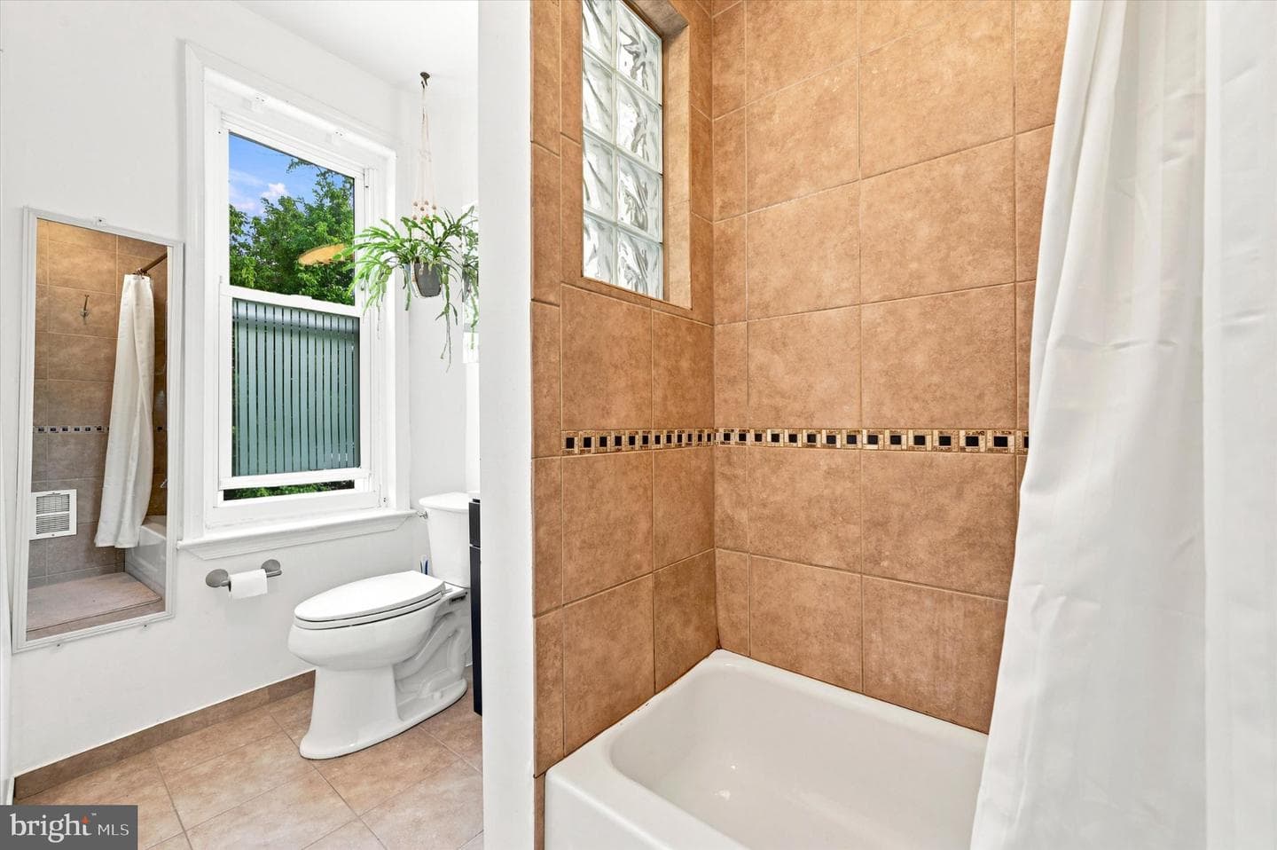 614 Martin Street photo 17