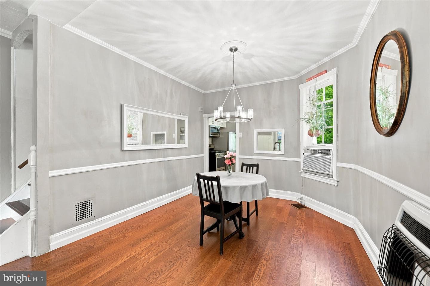 614 Martin Street photo 7