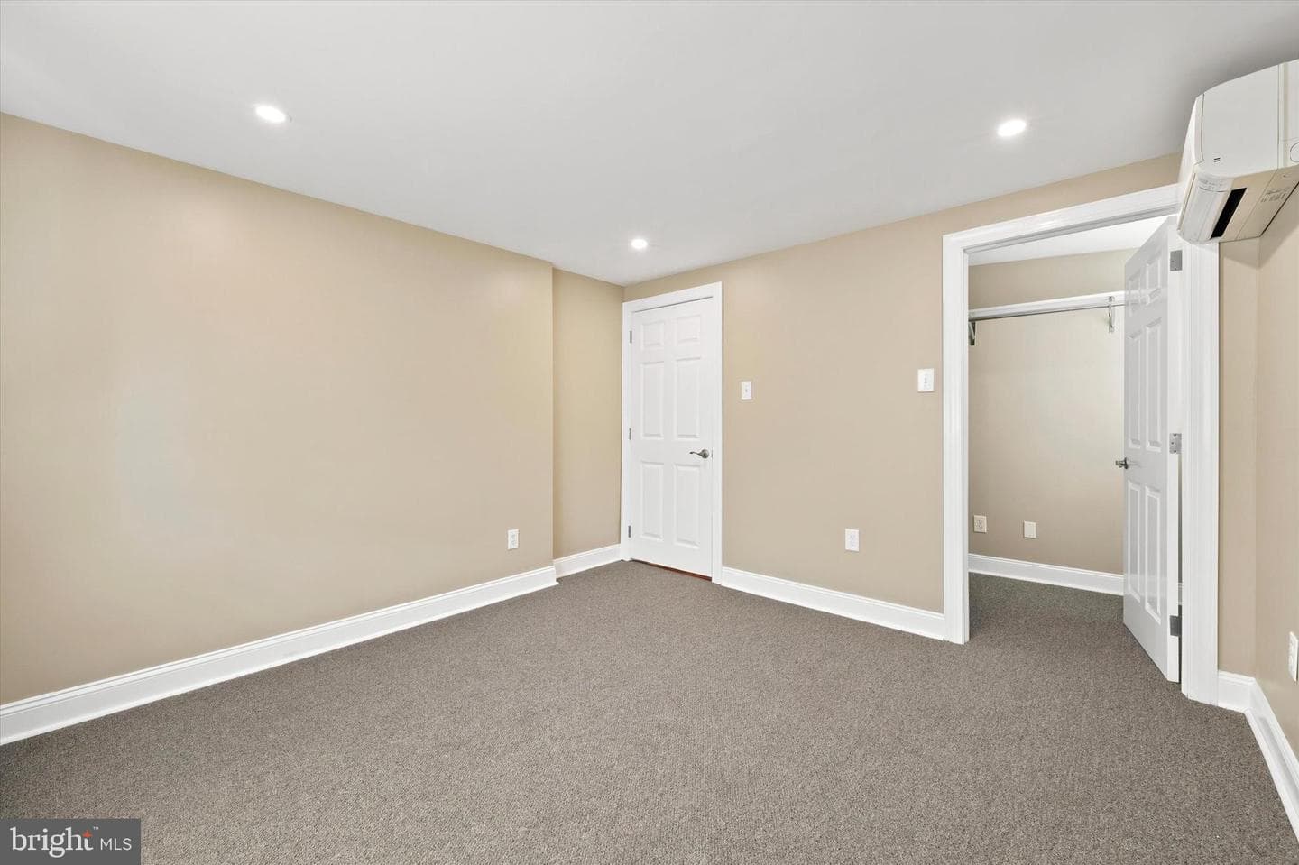 2320 Lombard Street photo 27