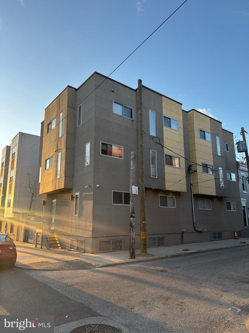 2200 N Sydenham St photo 6