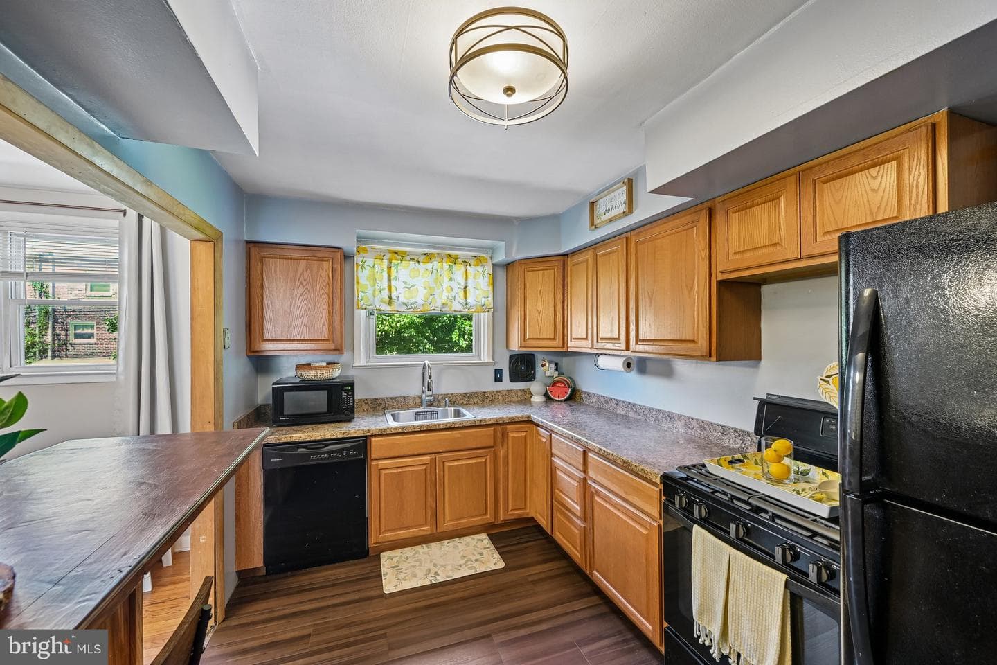 2820 Maxwell Street photo 18