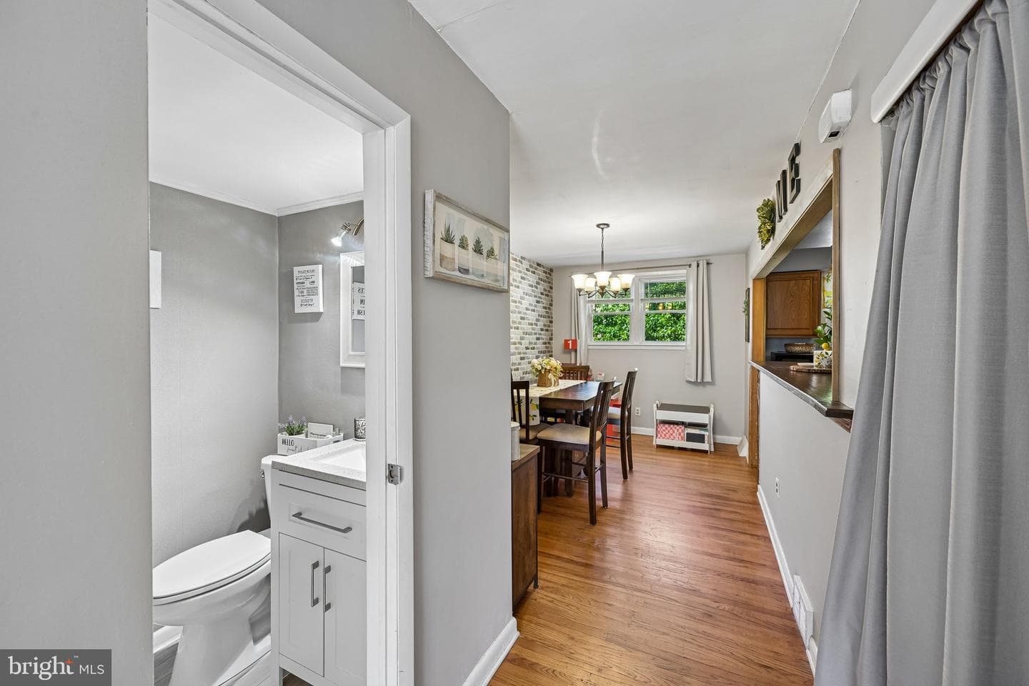 2820 Maxwell Street photo 22