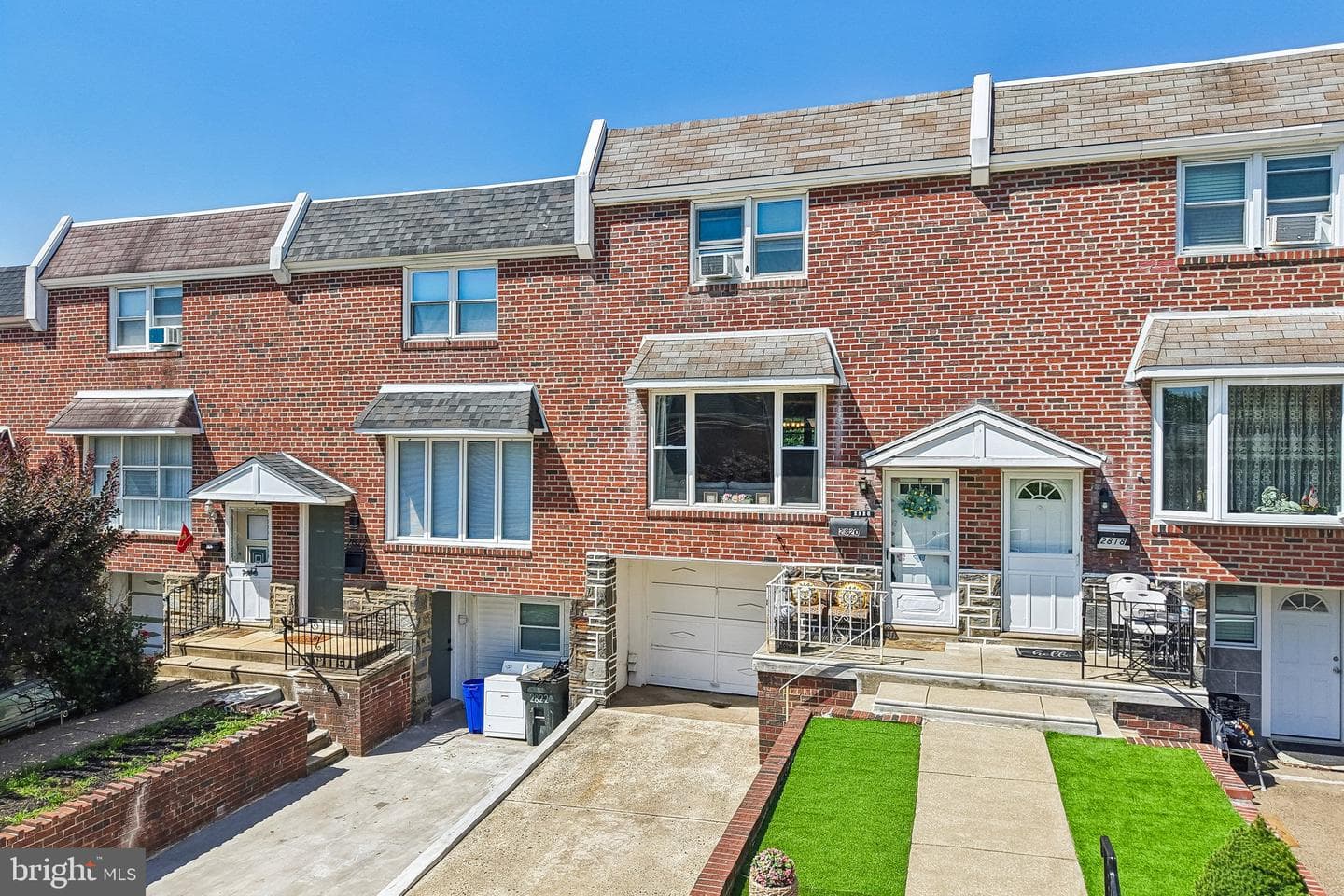 2820 Maxwell Street photo 4