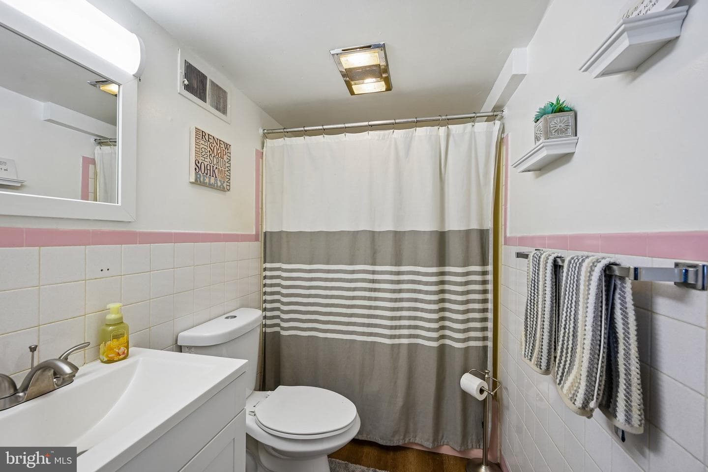 2820 Maxwell Street photo 40