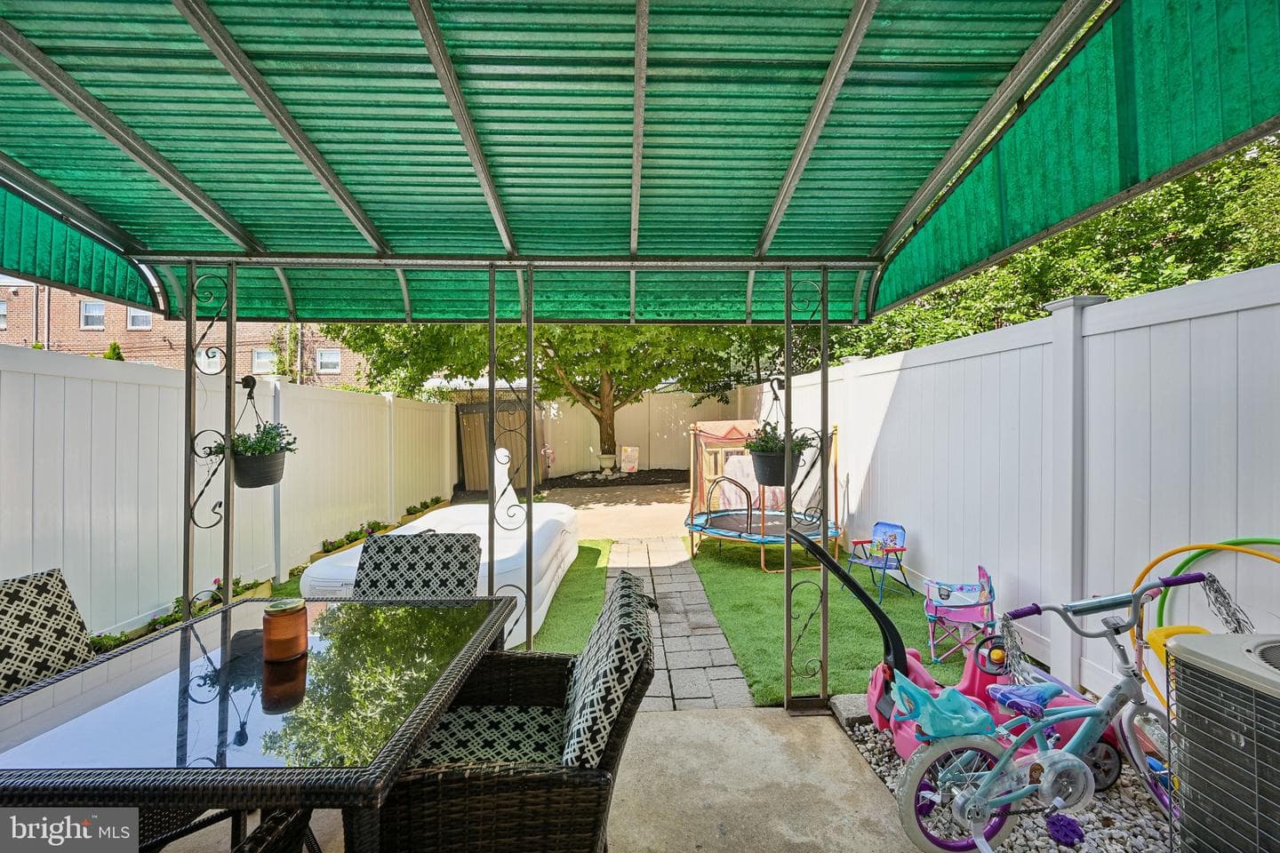 2820 Maxwell Street photo 42