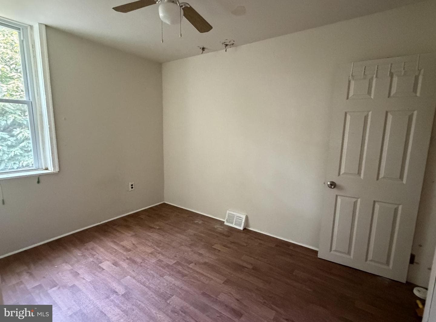 3433 Mount Vernon Street photo 7