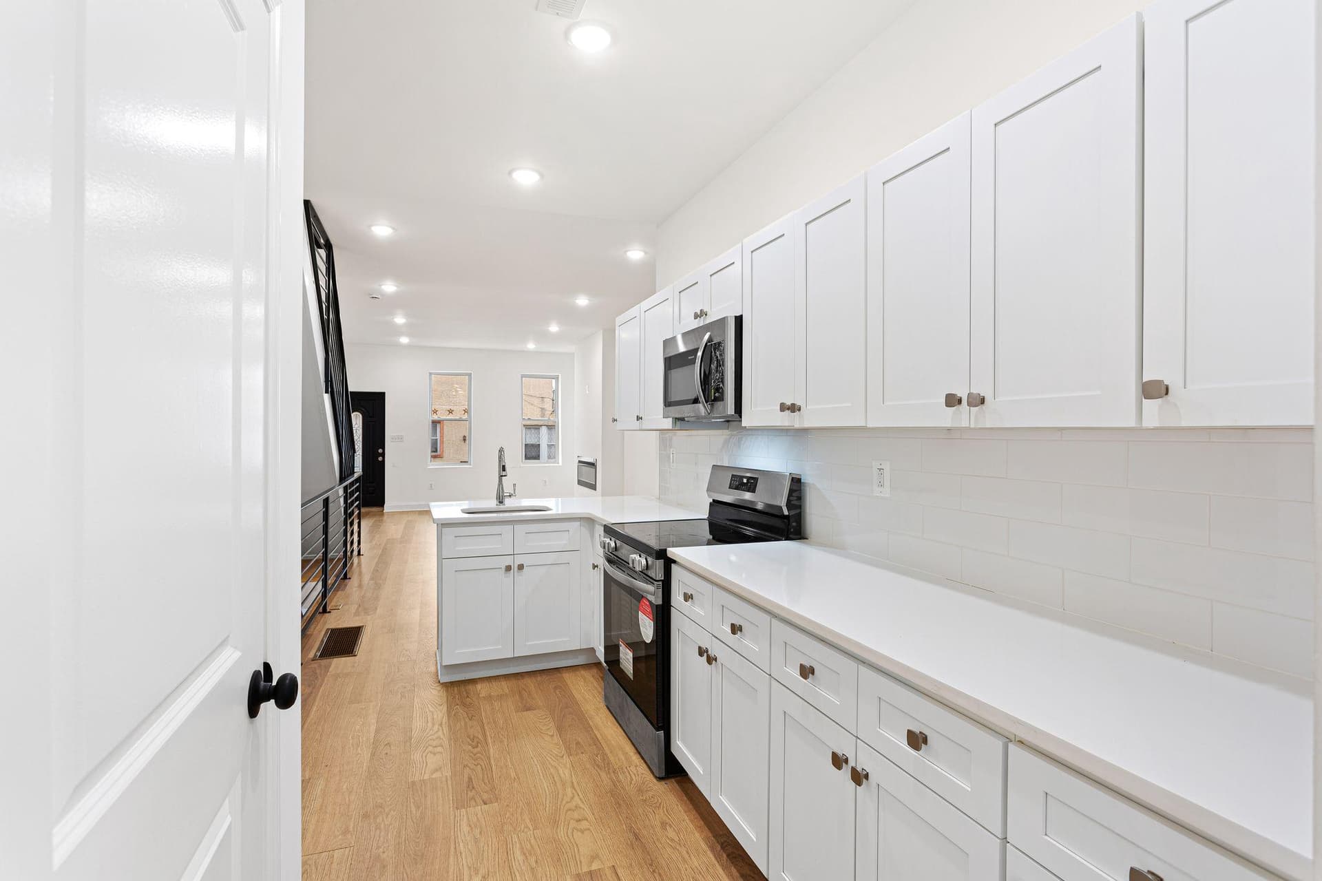 1823 Morris Street photo 7