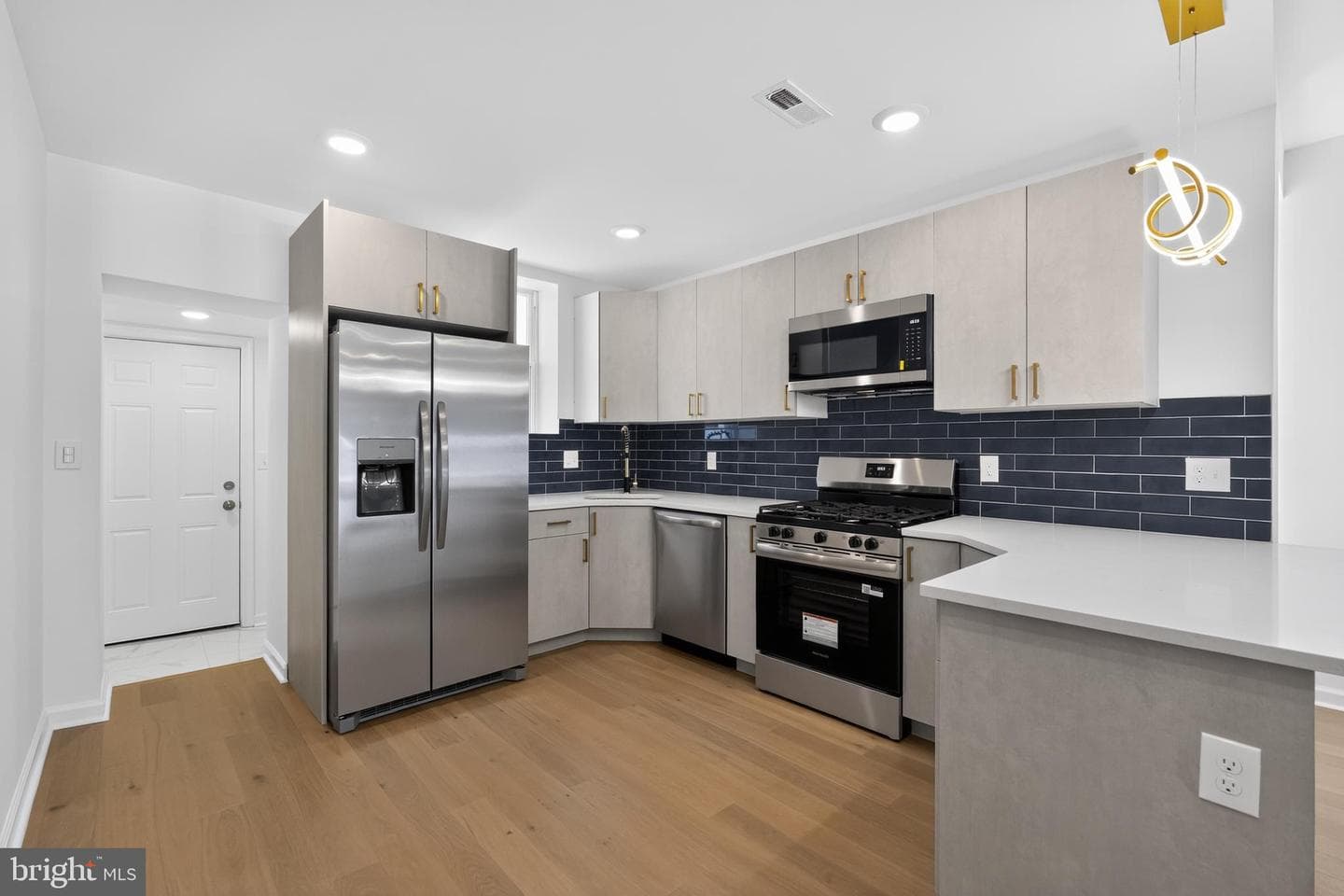 729 Wynnewood Road photo 8