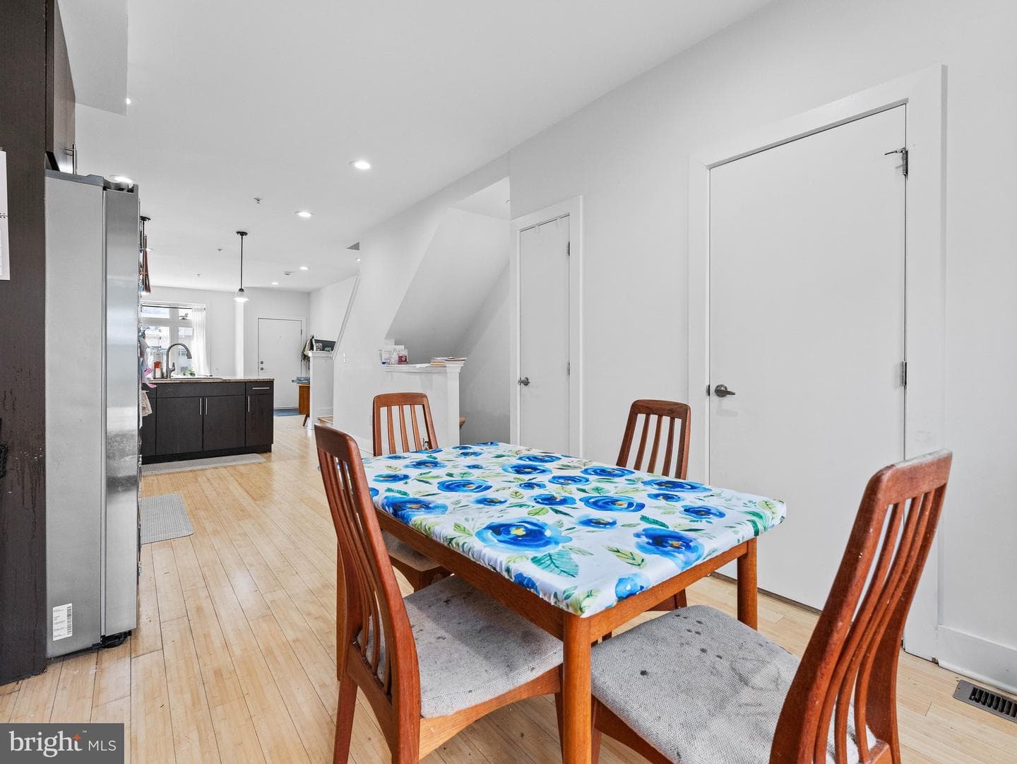 2034 Trenton Avenue photo 12