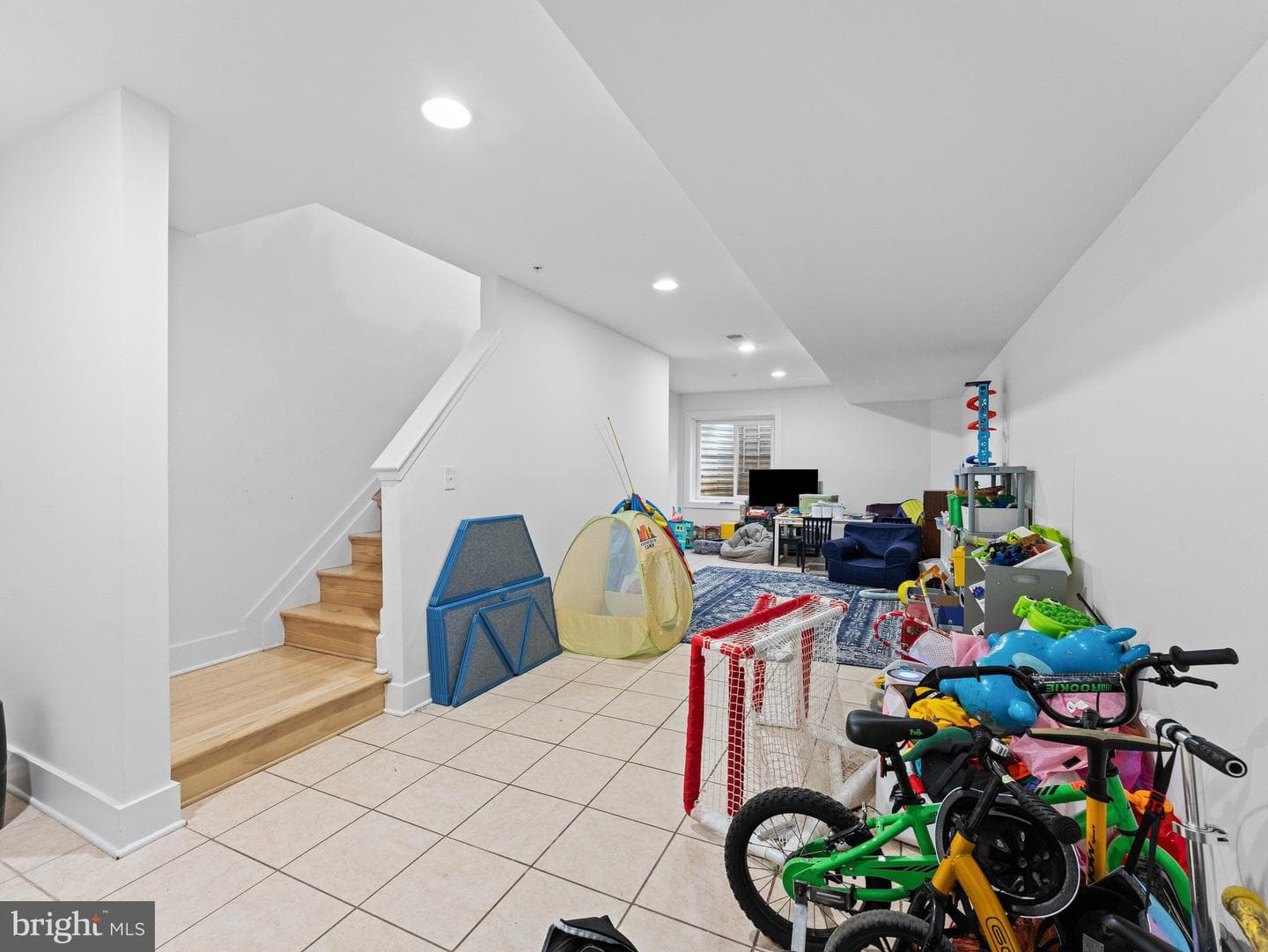 2034 Trenton Avenue photo 34