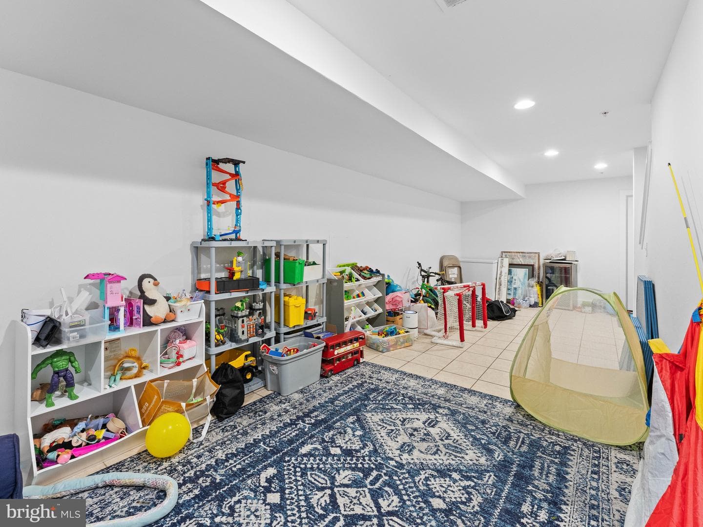 2034 Trenton Avenue photo 35