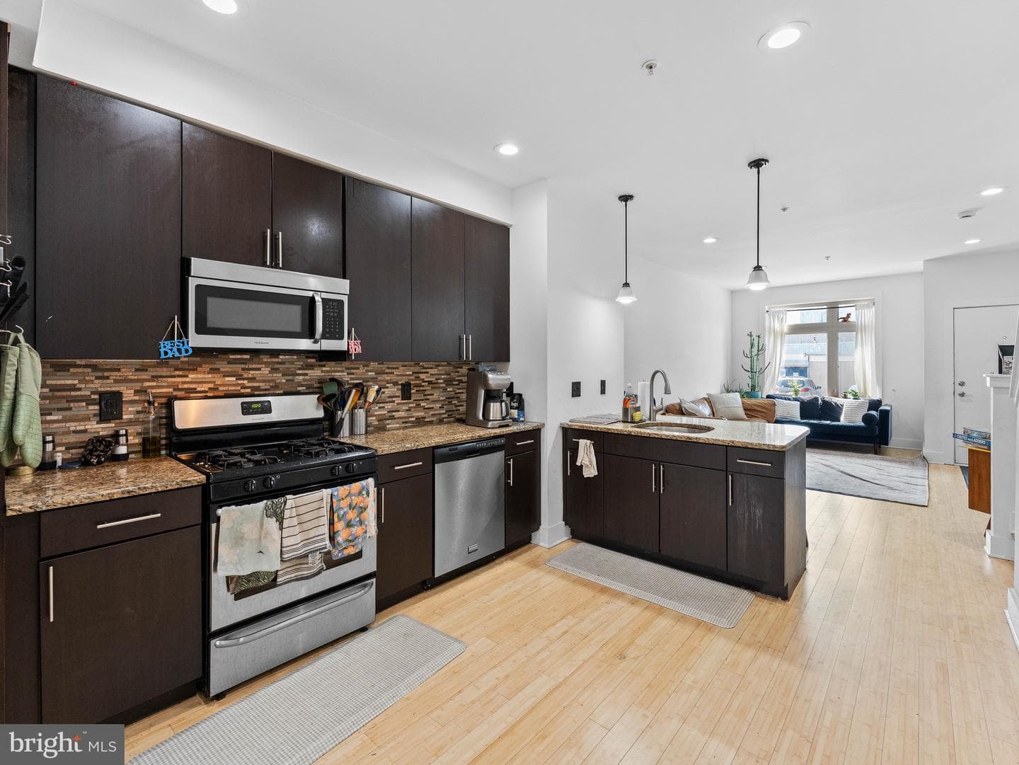 2034 Trenton Avenue photo 6
