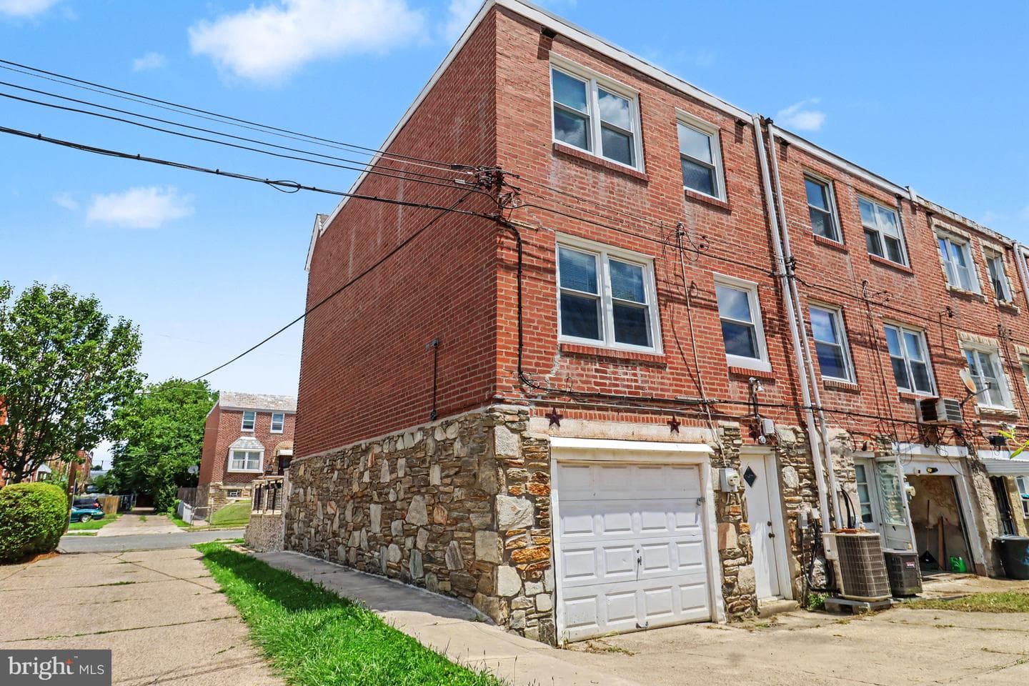 640 Robbins Street photo 30