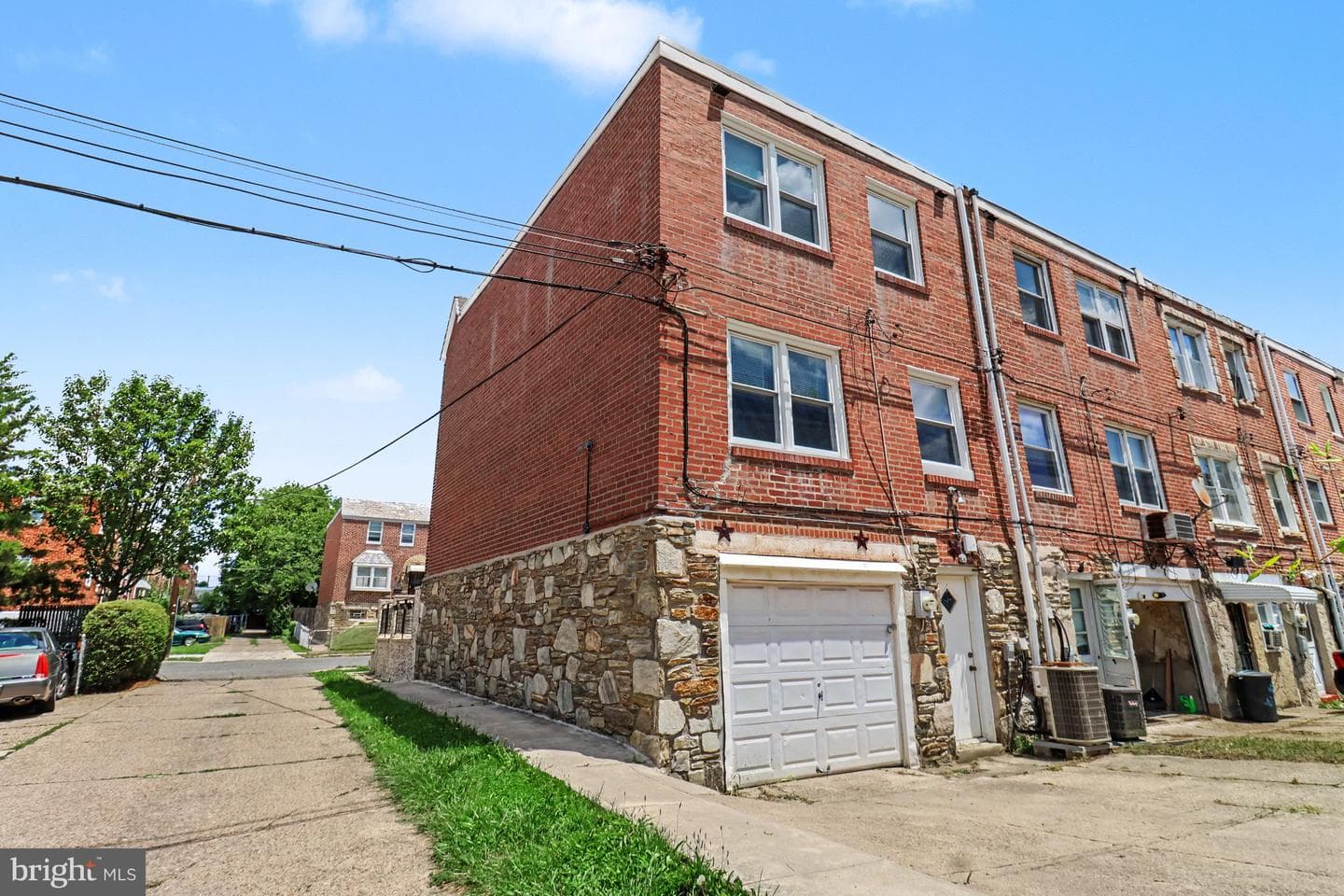 640 Robbins Street photo 31