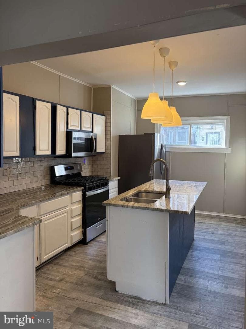 5107 Diamond Street photo 1