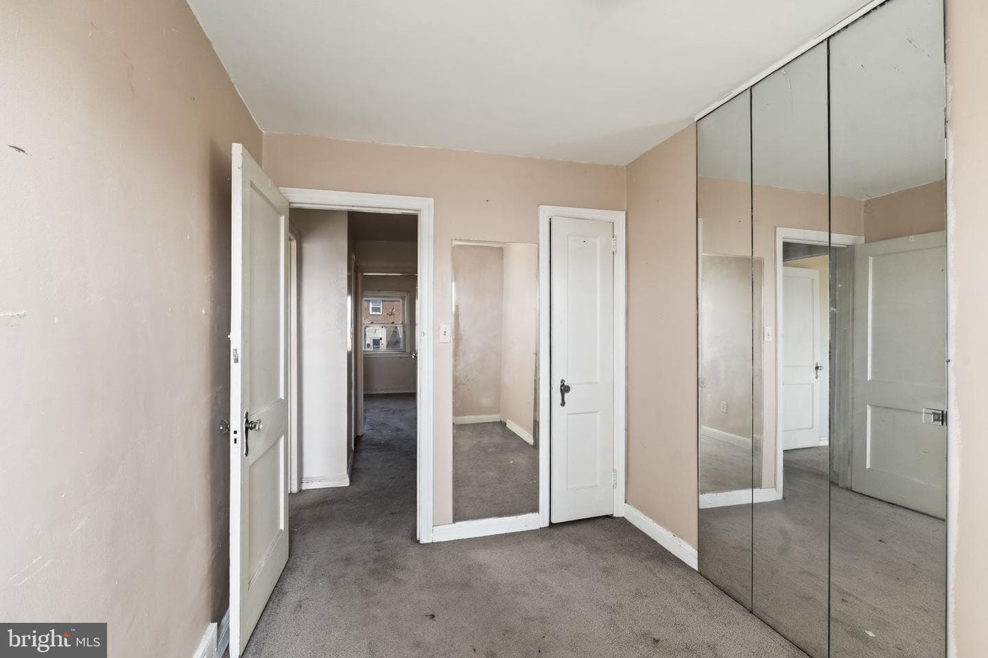 7424 Ruskin Road photo 5