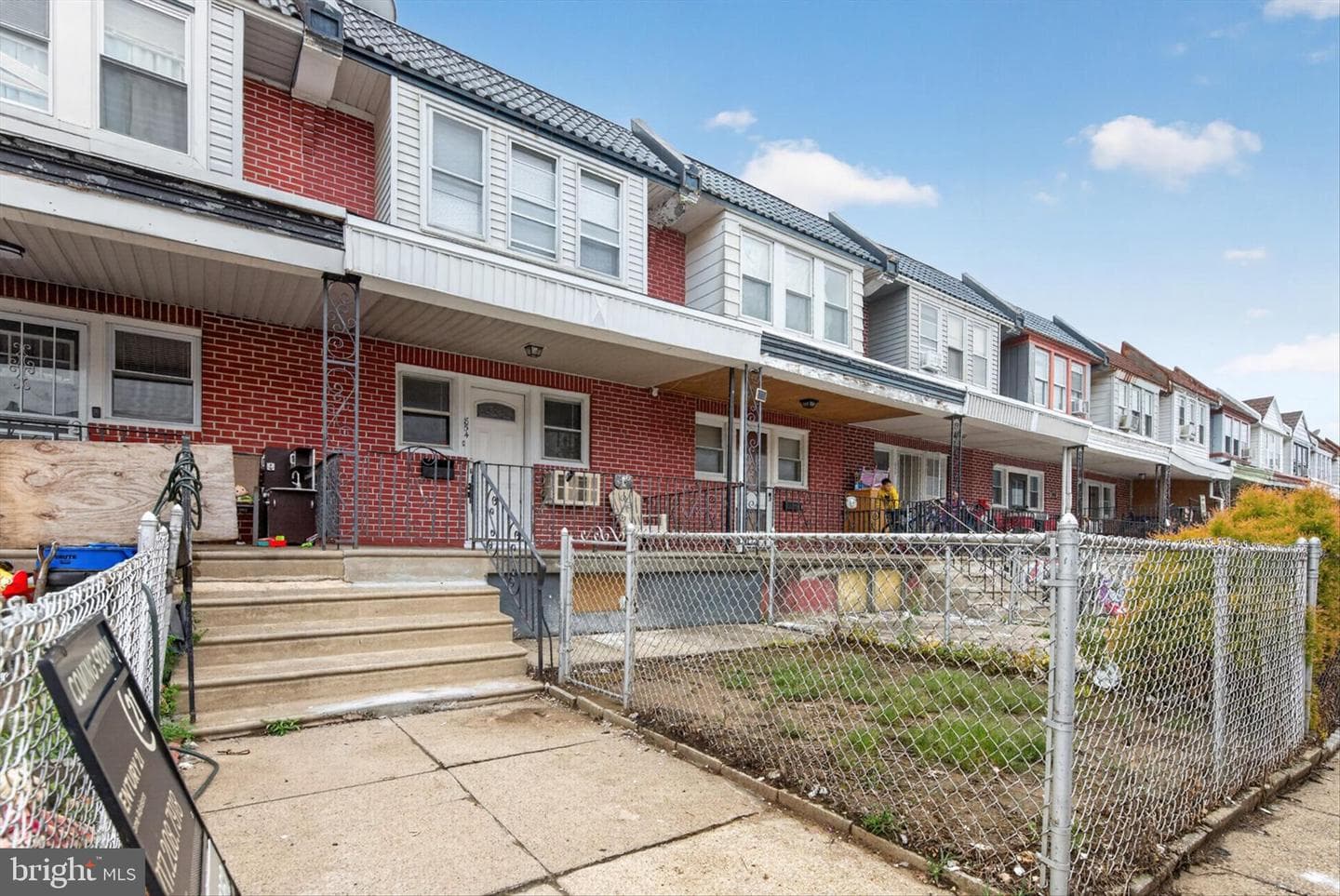 854 Bridge Street photo 3