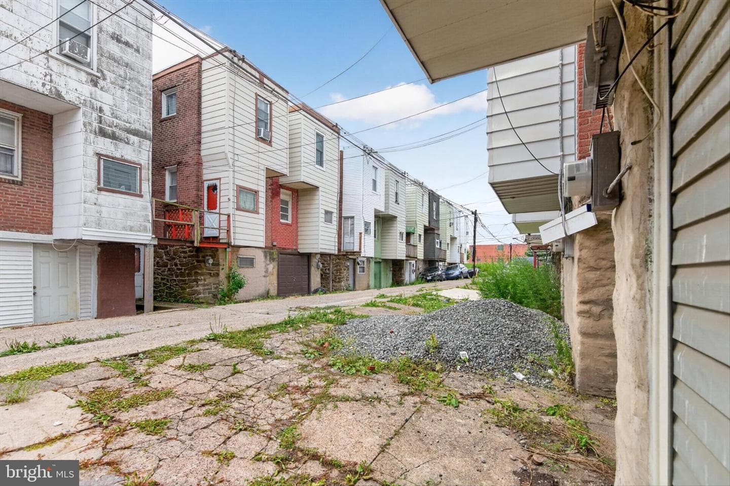 854 Bridge Street photo 35