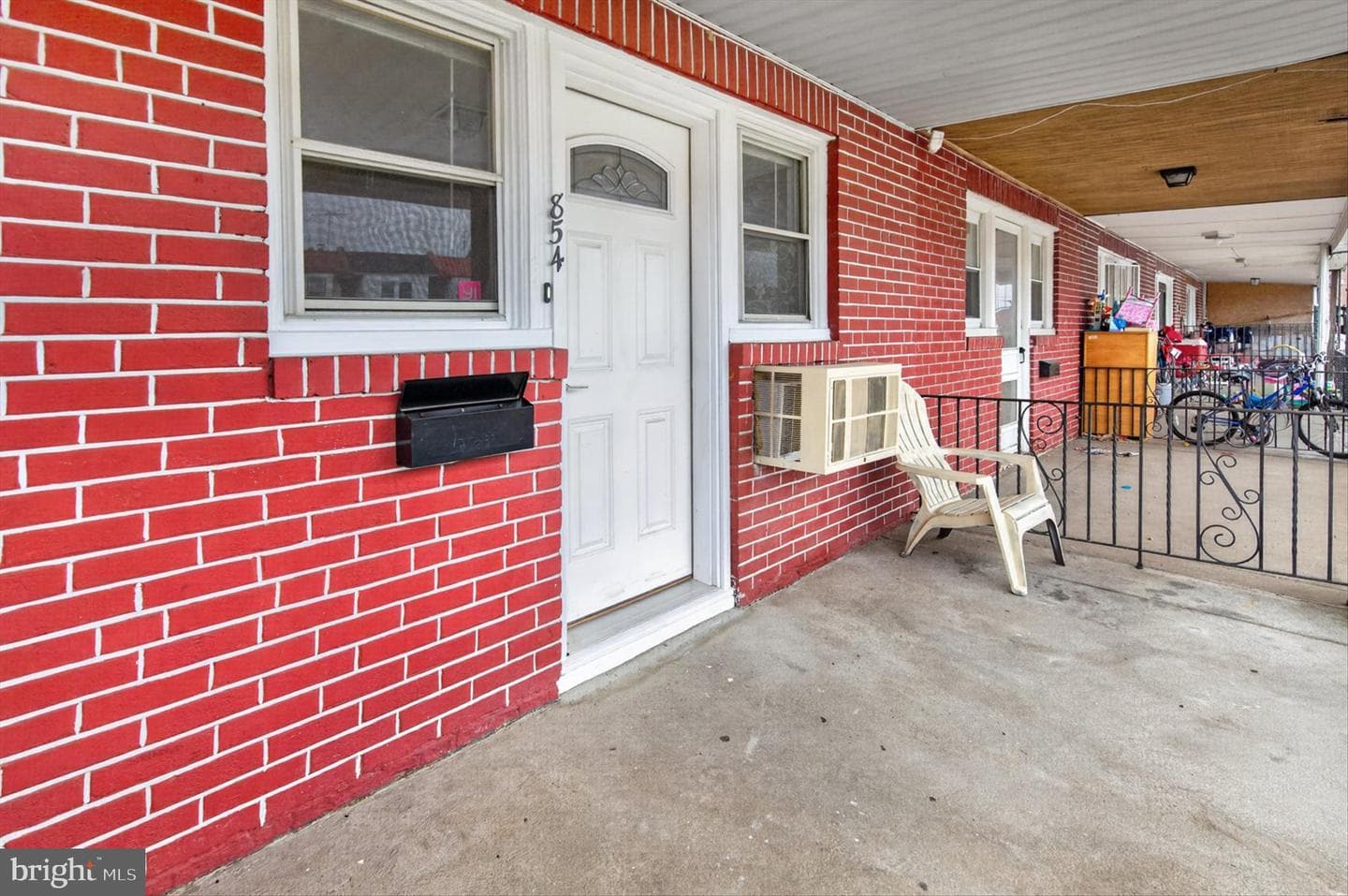 854 Bridge Street photo 7