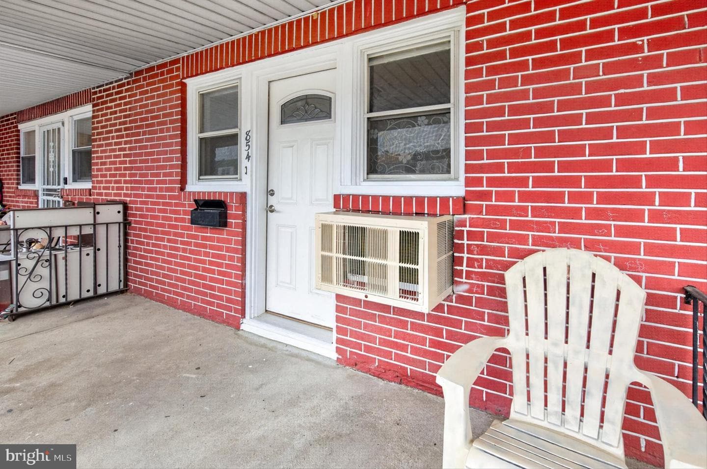 854 Bridge Street photo 8