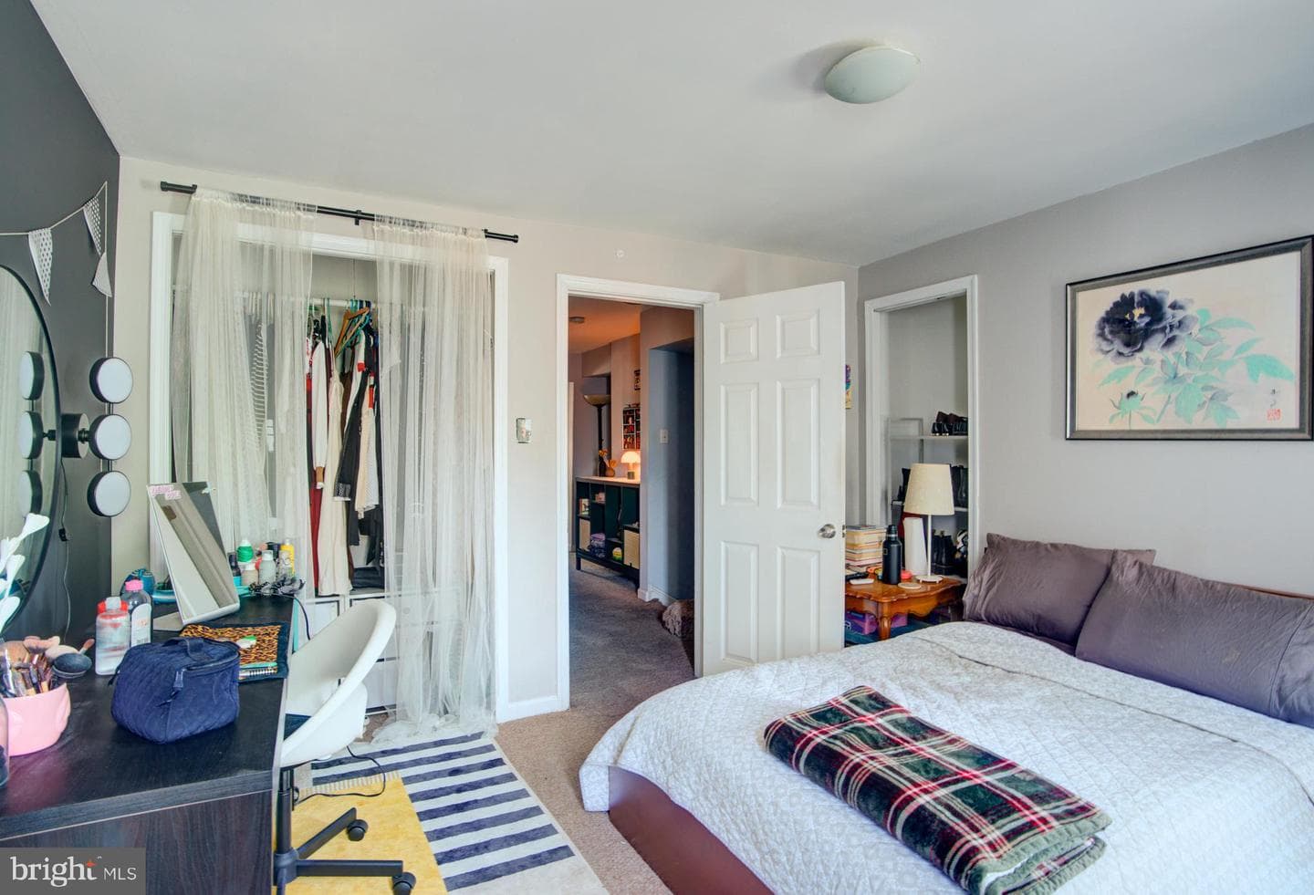 351 W Master Street photo 10
