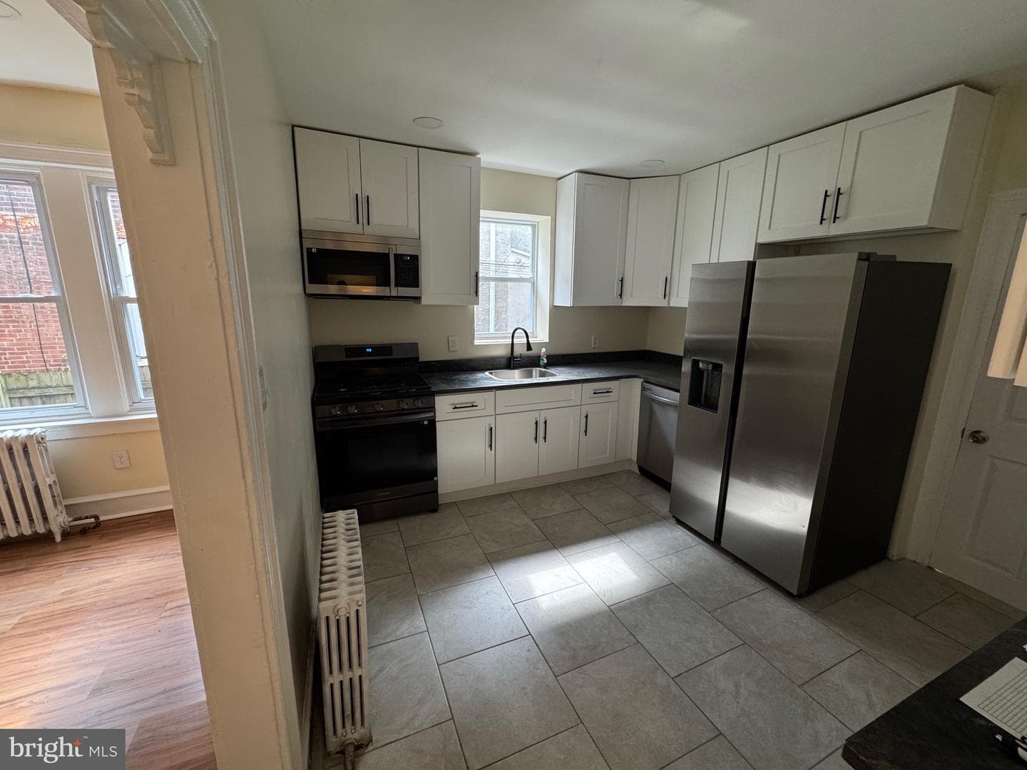 437 W Roosevelt Boulevard photo 10