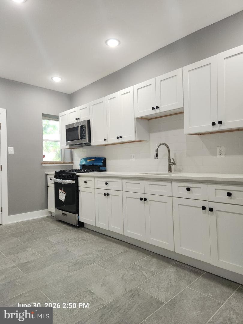 5651 Osage Avenue photo 9