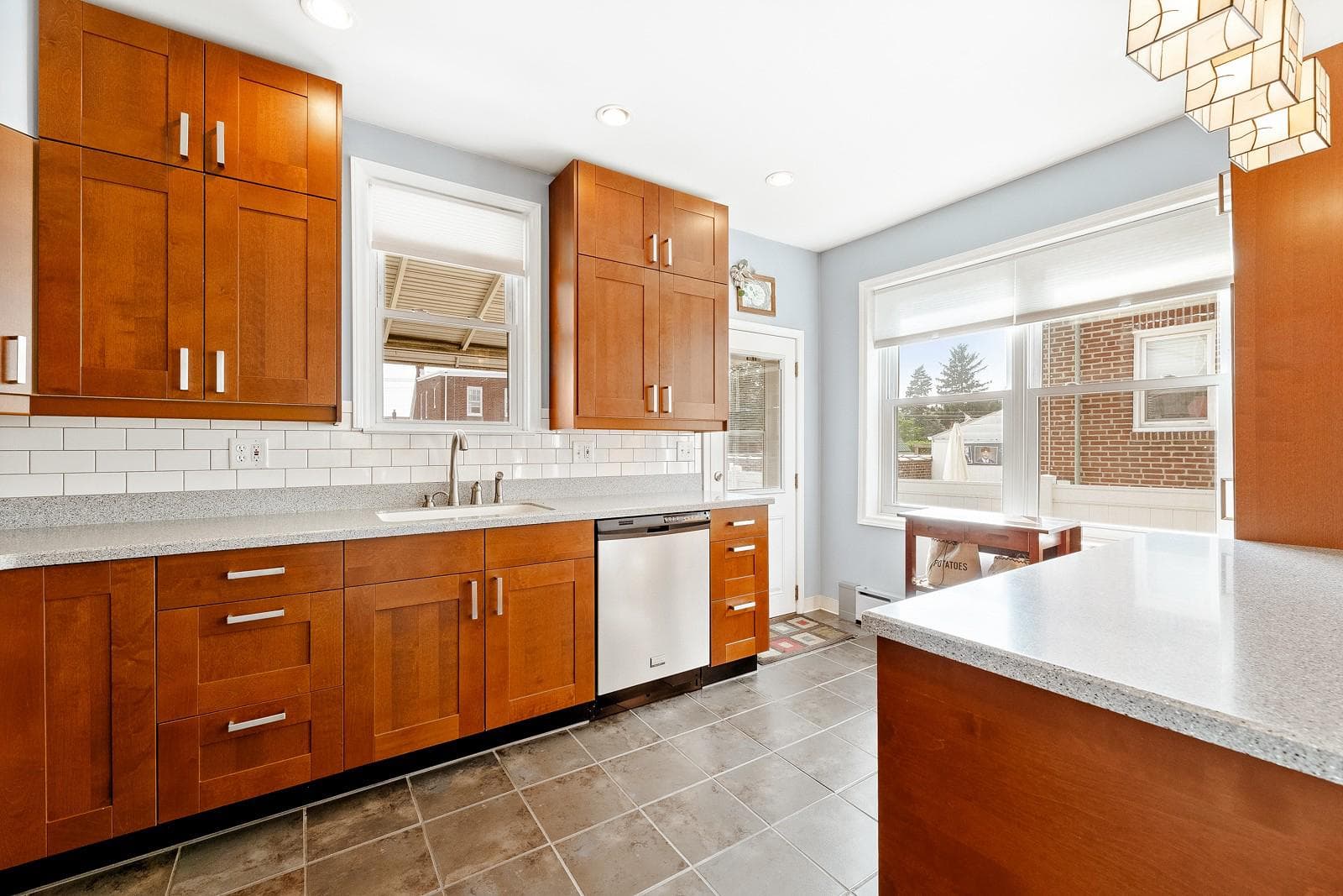 1808 Lansing Street photo 11