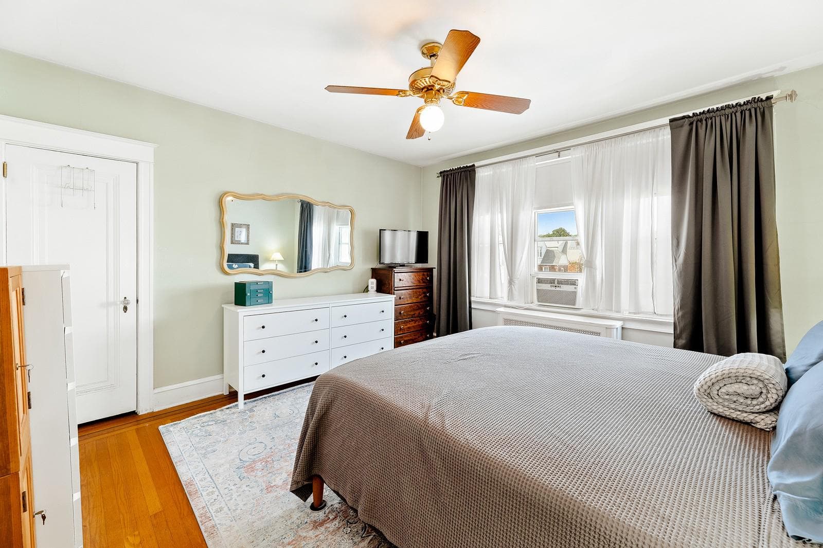 1808 Lansing Street photo 16