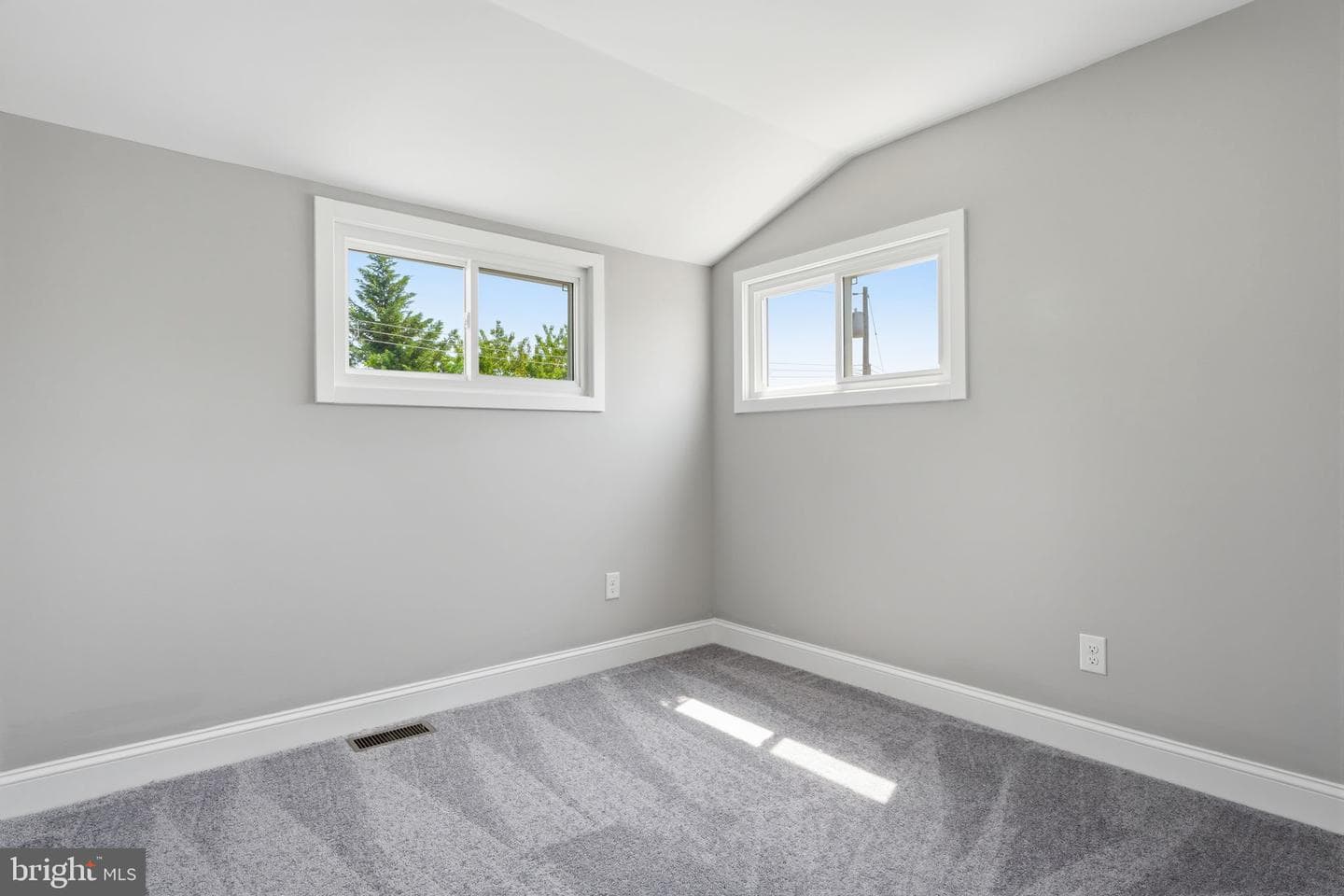 2873 Comly Road photo 21